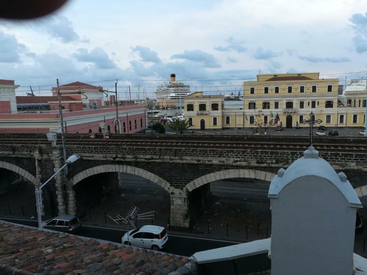 Enrico Gli Amici Del Mare Apartman Catania Kültér fotó
